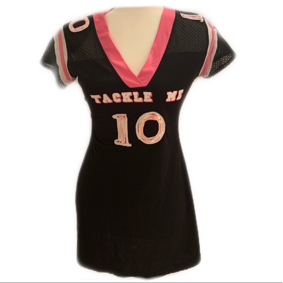 Tackle Me Halloween Costume - Picture 2 of 4